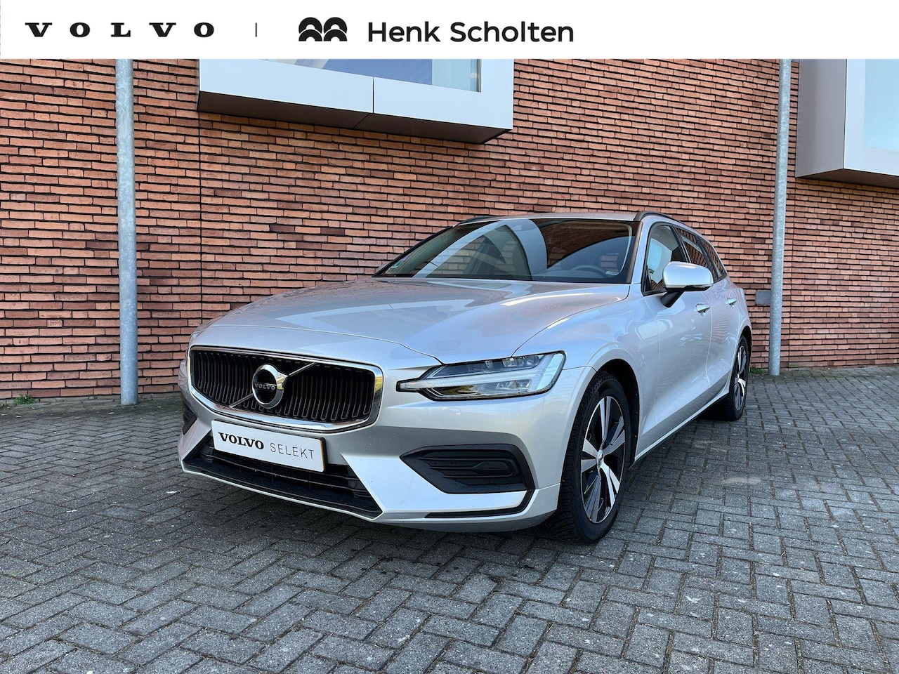 Volvo V60 - B3 Momentum Advantage | Adaptieve cruise control | Apple Carplay/Android Auto | Climate Co - AutoWereld.nl