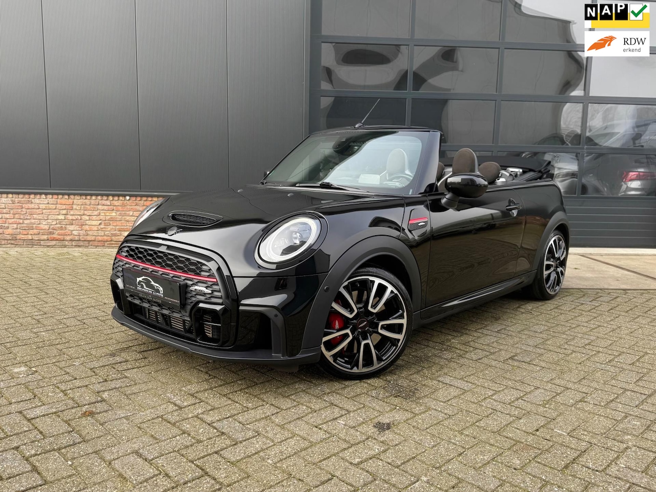 MINI Cabrio - Mini 2.0 John Cooper Works F1 231pk/Camera/Headupp - AutoWereld.nl