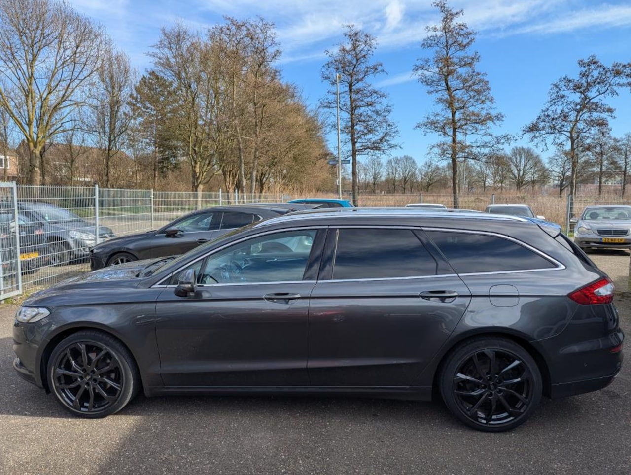 Ford Mondeo Wagon - 2.0 Titanium 240pk vol opties dealer onderhouden - AutoWereld.nl