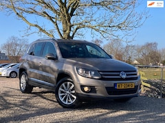 Volkswagen Tiguan - 2.0 TDI Sport&Style R-line | Panodak + Leder + Navi + Clima + Cruise nu €8.975,