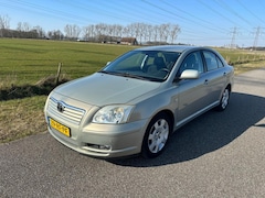 Toyota Avensis - 2.0 VVTi Luna CLIMA AIRCO | DEALER ONDERHOUDEN