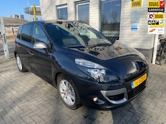 Renault Scénic - 1.4 TCe Privilege / Camera / Trekhaak / PDC V+A / Climate controle / Cruise / Telefoon / N