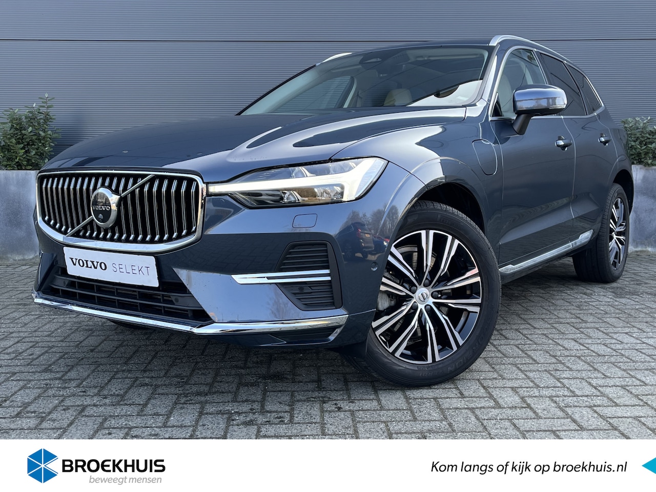 Volvo XC60 - 2.0 T8 Plug-in hybrid AWD Inscription | Long range | Luchtvering | Trekhaak | Massage | - AutoWereld.nl