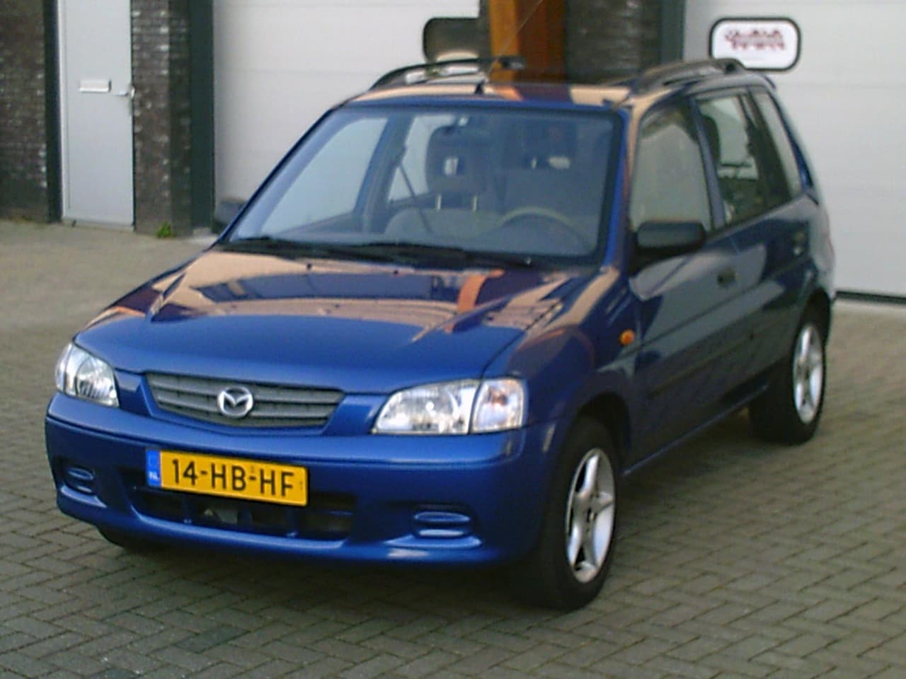 Mazda Demio - 1.3 Comfort Nwe Apk Stuurbekr Elektr Ramen - AutoWereld.nl