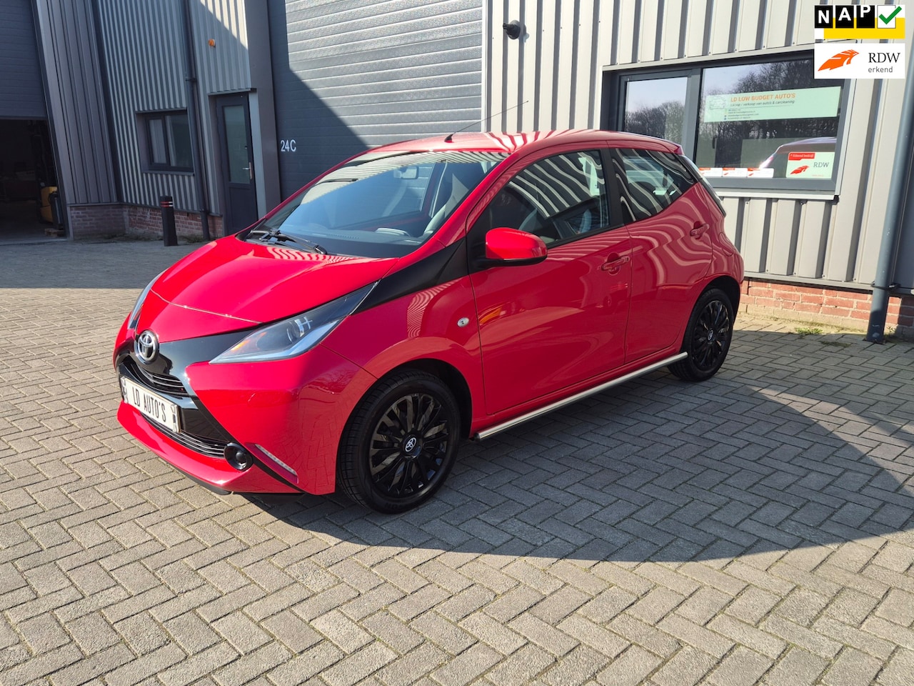 Toyota Aygo - 1.0 VVT-i x-play TOP OCCASION 1e EIGENAAR - AutoWereld.nl