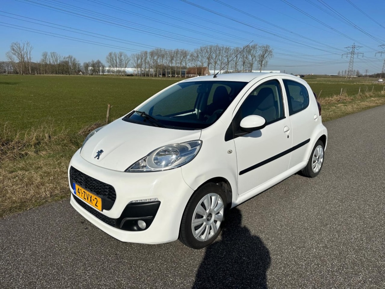 Peugeot 107 - 1.0 Active AIRCO | ONDERHOUDSBOEKJE ! - AutoWereld.nl