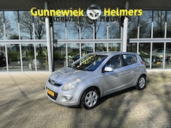 Hyundai i20 - 1.4i i-Motion | AUTOMAAT | STOELVERWARMING | TREKHAAK | AIRCO