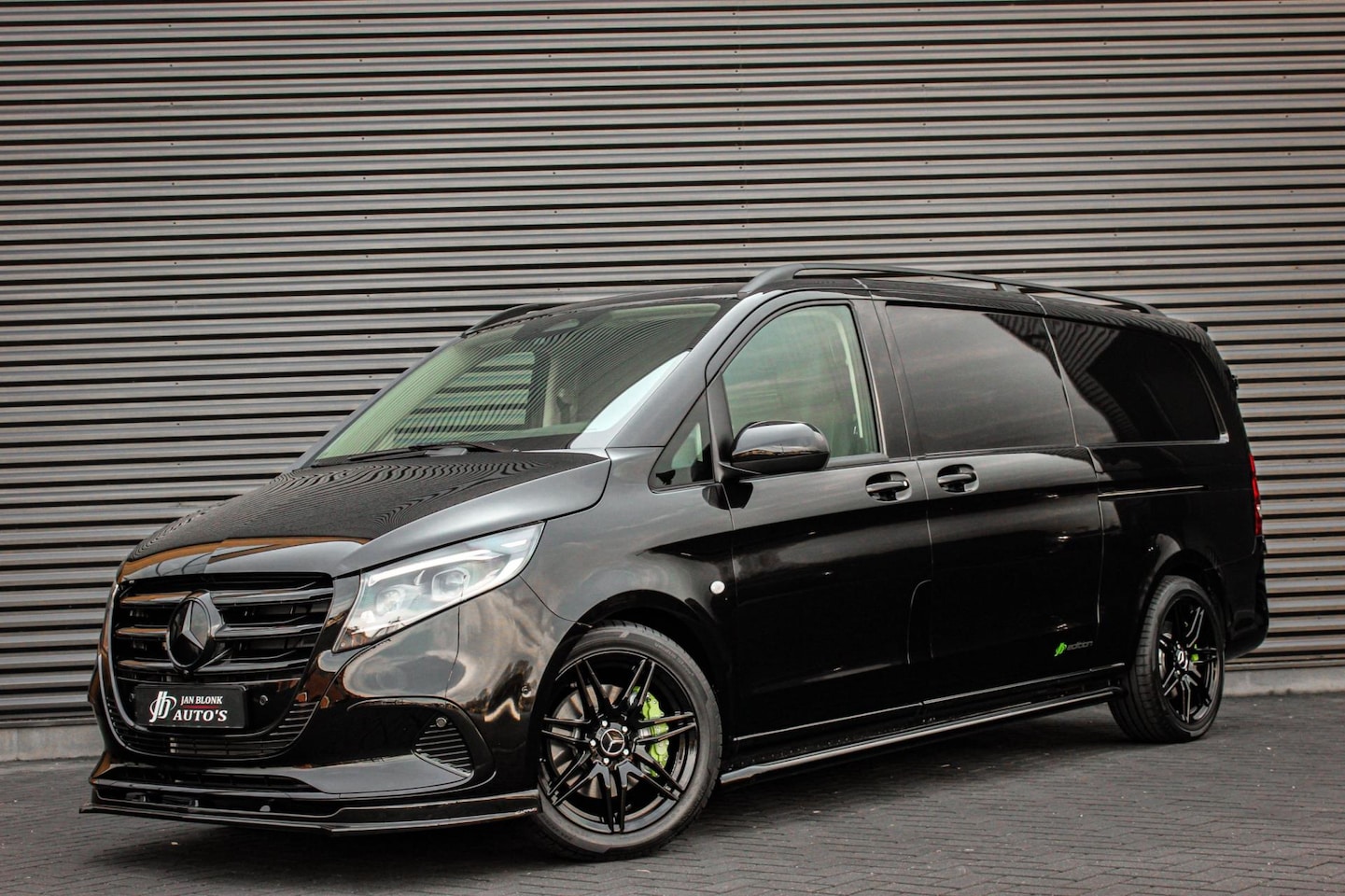 Mercedes-Benz Vito - 119 CDI L3 SELECT LANG LEDEREN BEKLEDING / 2XSCHUIFDEUR / FULL BLACK / VERLAAGD / AMG / AP - AutoWereld.nl