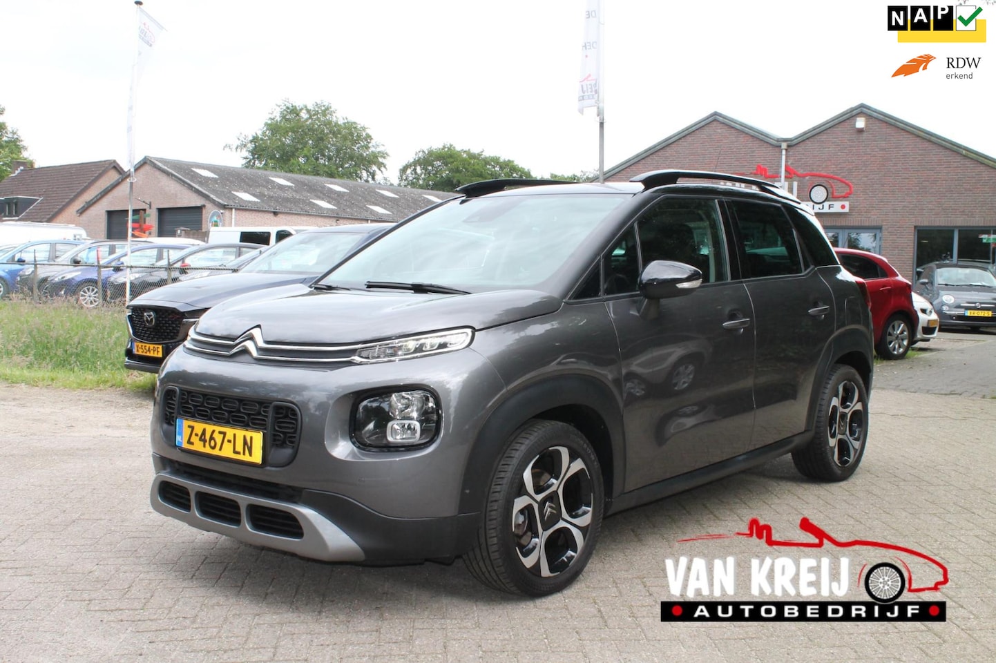 Citroën C3 Aircross - 1.2 PureTech Shine 1.2 PureTech Shine, Navi, Panoramadak, Clima, Lm - AutoWereld.nl