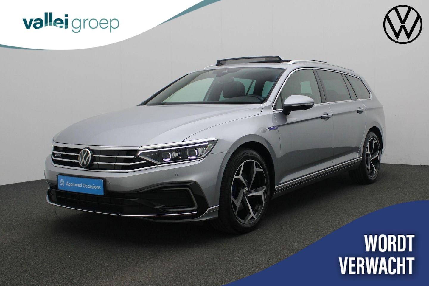 Volkswagen Passat Variant - 1.4 TSI 218 pk DSG PHEV GTE Business | Panoramadak | Trekhaak | Navigatie Discover Pro | R - AutoWereld.nl