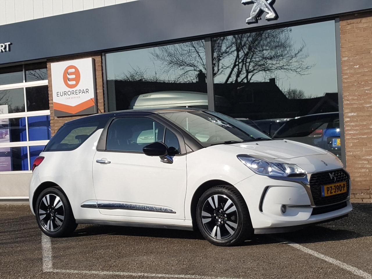 DS 3 - SO SHIC 1.2 PureTech-110pk Navigatie | Cruise & Climate control | Achteruitrijcamera | Par - AutoWereld.nl