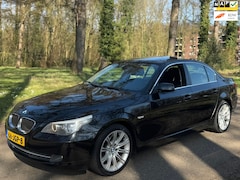 BMW 5-serie - 523i Executive LCI AUT Zwart 2008 Schuifdak