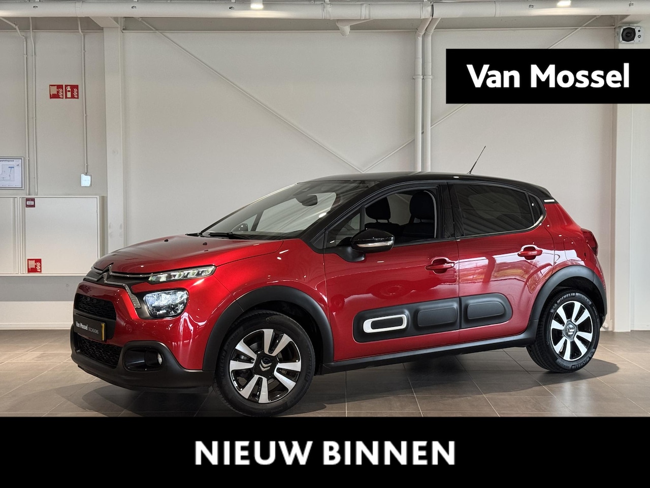 Citroën C3 - Shine - ZUINIG - 1e EIGENAAR - NAVIGATIE - AutoWereld.nl