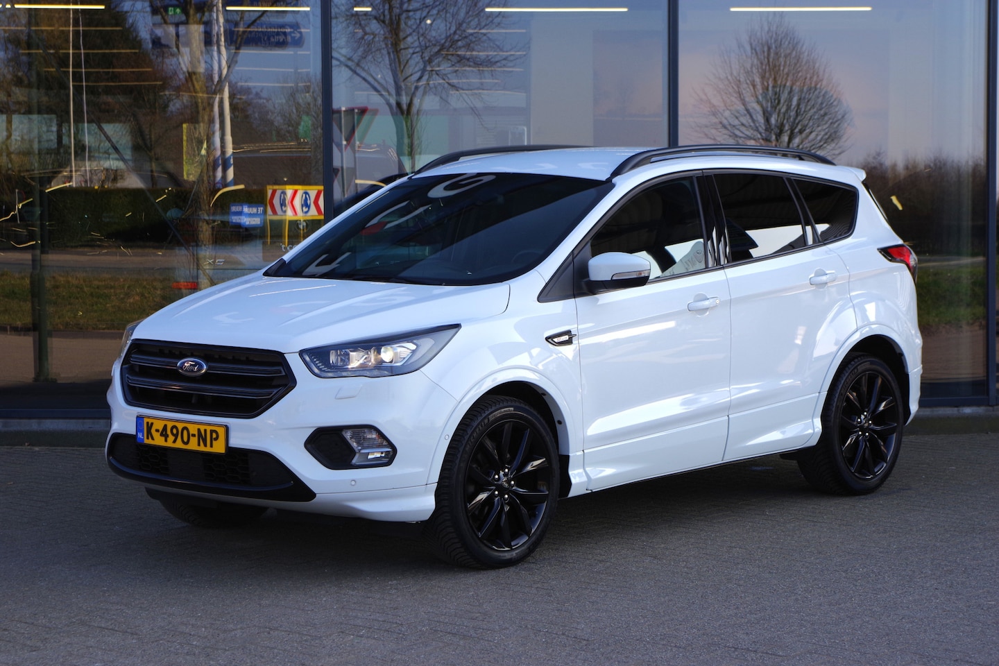 Ford Kuga - 1.5 EcoBoost ST-Line 1.5 EcoBoost ST Line, Trekhaak, Winterpakket, Sony Sound, Camera - AutoWereld.nl