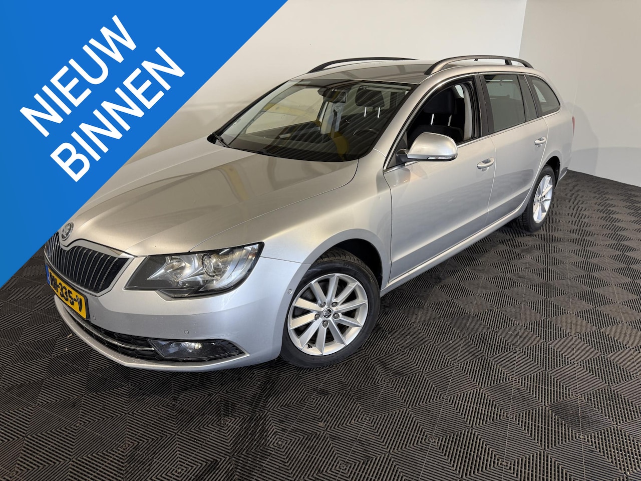 Skoda Superb Combi - 1.6 TDI Sprint Pro 1.6 TDI Sprint Pro - AutoWereld.nl