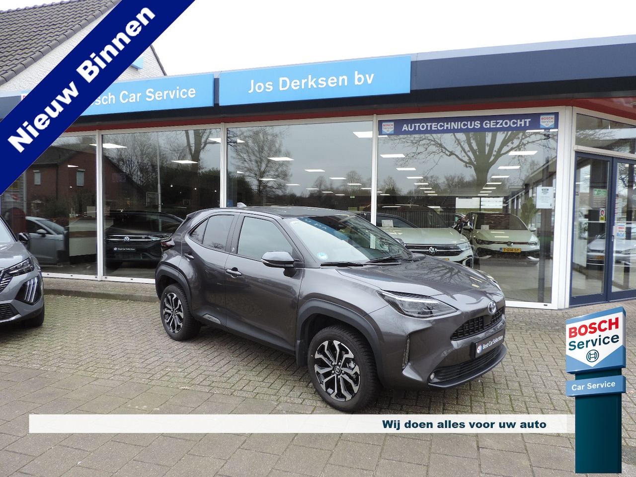 Toyota Yaris Cross - 1.5 Hybrid Dynamic Team D - ACC | Camera | Carplay | PDC v+a | Dodehoek | Stoel/stuurverw. - AutoWereld.nl