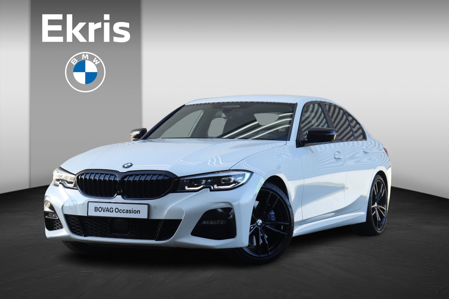 BMW 3-serie - Sedan 330i | High Executive | M Sportpakket | Trekhaak | Driving Assistant Prof. | Parking - AutoWereld.nl