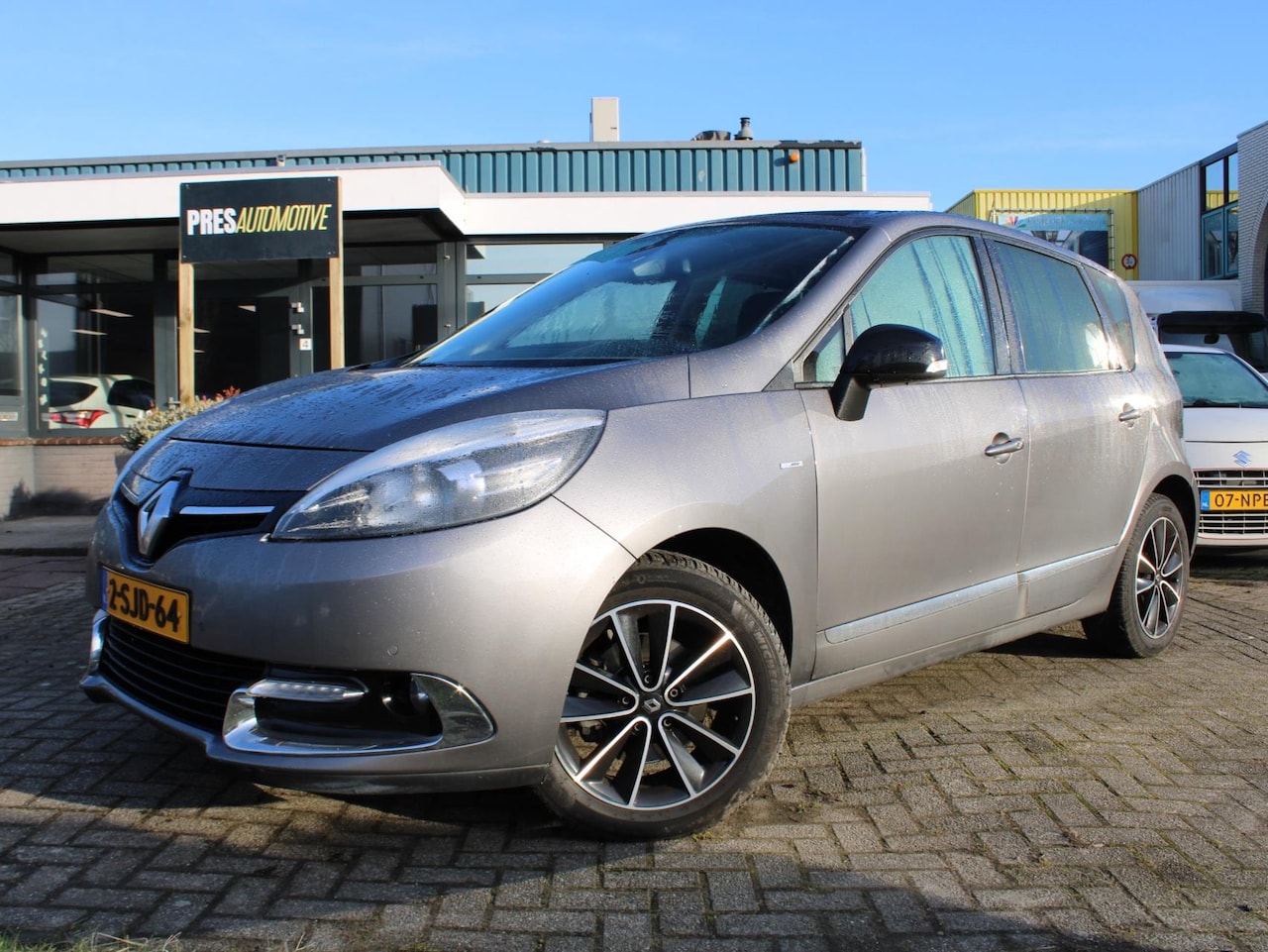 Renault Scénic - 2.0 Bose | AUTOMAAT | VOL OPTIES | TOPSTAAT - AutoWereld.nl