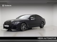 BMW 5-serie - Sedan M550i xDrive | LCi | High Exe | Soft Close | Schuif-/Kanteldak | Getint Glas | Harma