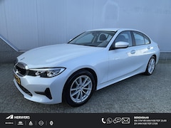 BMW 3-serie - 320i High Executive