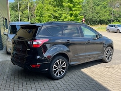 Ford Kuga - 1.5 150 pk ST-Line