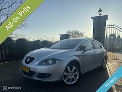 Seat Leon - 1.6 Sportstyle Dakraam Trekhaak Nieuwe APK NAP-NL