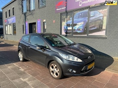 Ford Fiesta - 1.4 Titanium camera navi nap