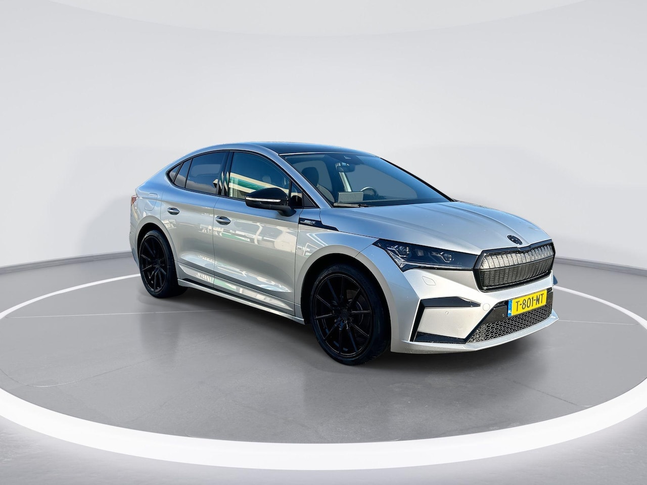 Skoda Enyaq Coupé iV - Sportline 60 Elektromotor 132 kW  /180 PK | 60kWh | 21 Inch velgen | Demo Deal!! - AutoWereld.nl