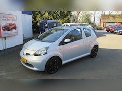 Toyota Aygo - 1.0-12V +