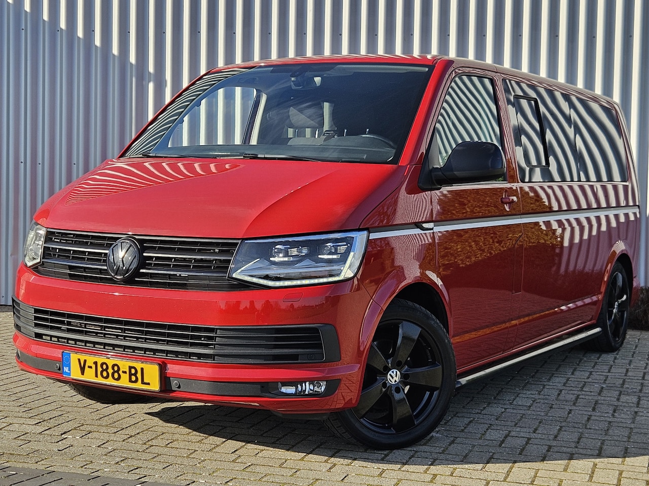 Volkswagen Transporter - 2.0 TDI L2H1 Highline /Automaat/Marge! - AutoWereld.nl