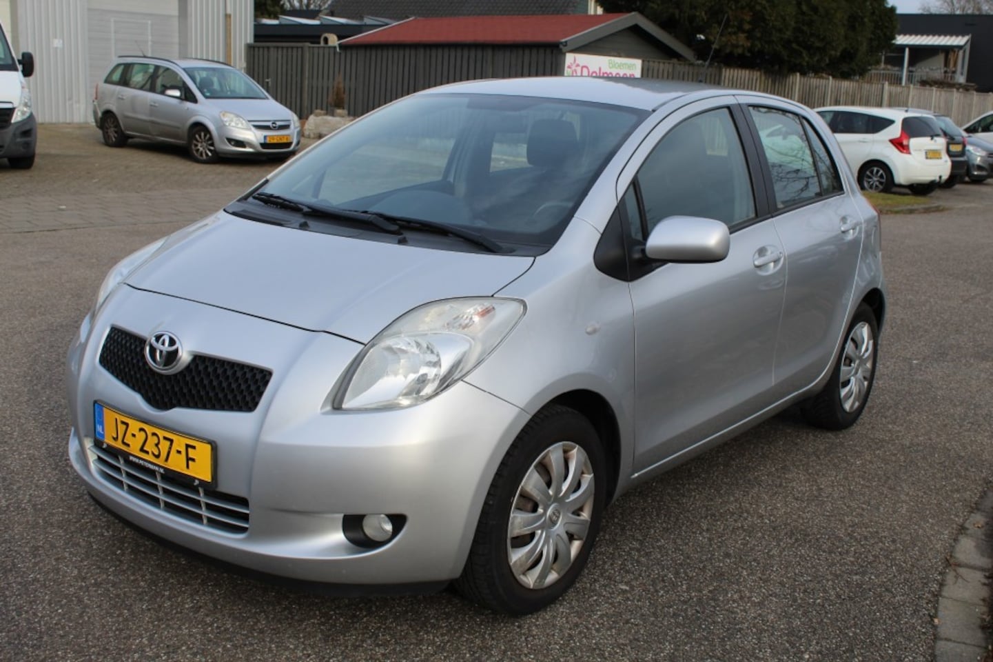 Toyota Yaris - 1.3 VVTI EXEC. MMT Automaat - AutoWereld.nl