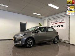 Toyota Yaris - 1.3 VVT-i * 18.017 km + NAP / Navigatie / Camera / LM Velgen / NL Auto