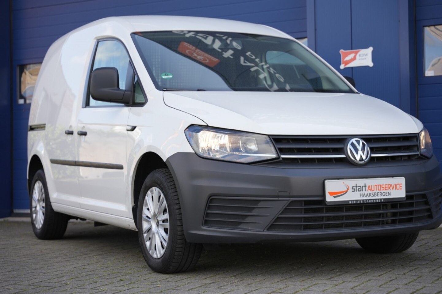 Volkswagen Caddy - 2.0 TDI 120pk Airco Radio Hout 2017 Mod. - AutoWereld.nl