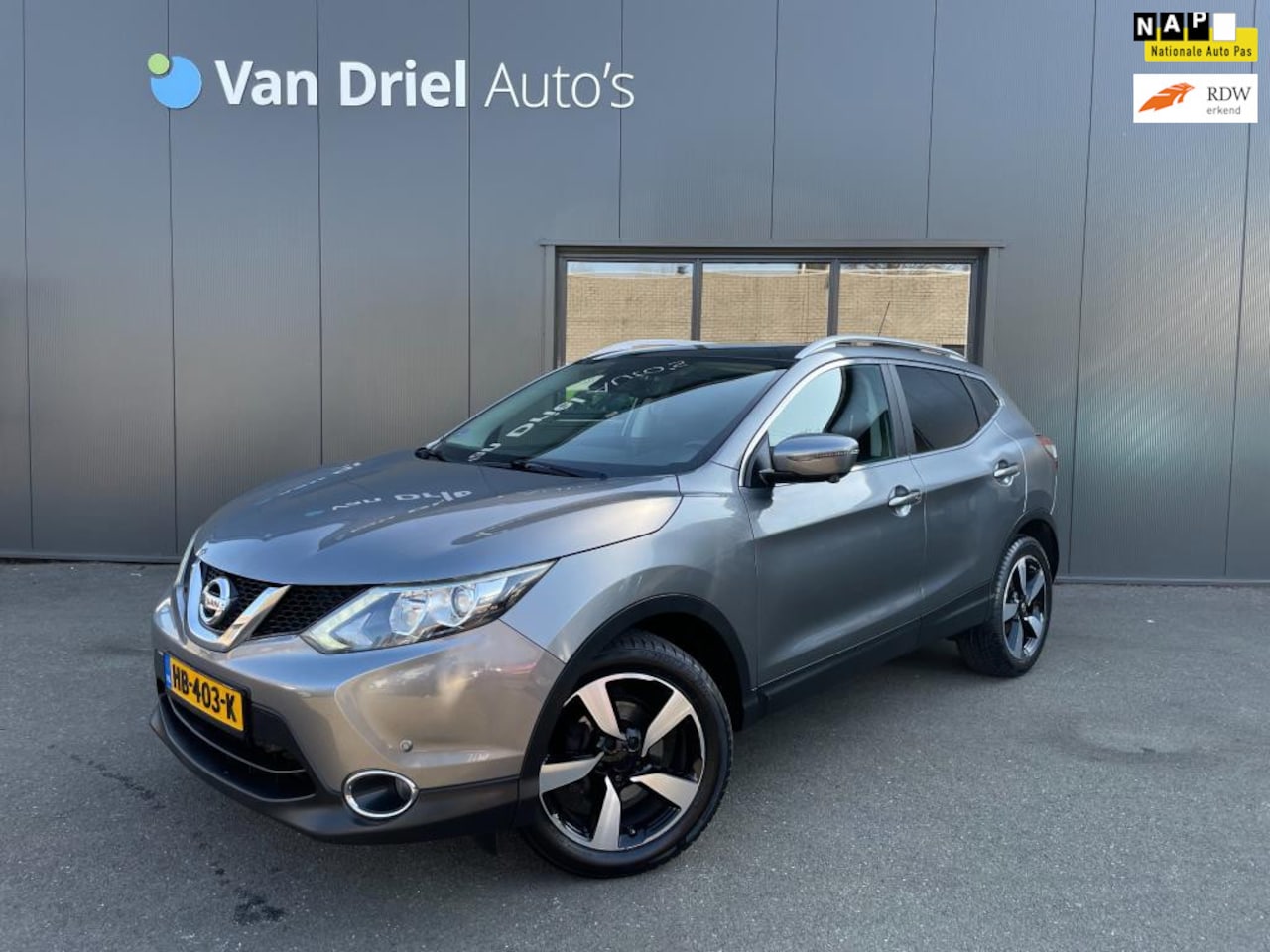 Nissan Qashqai - 1.2 Connect Edition Automaat / Navigatie / Camera / Dealer onderhouden! - AutoWereld.nl