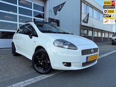 Fiat Grande Punto - 1.4 NeroBianco 5-DRS AIRCO/LMV15/NAVI/PANO