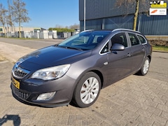 Opel Astra Sports Tourer - 1.4 Cosmo, Apk, Nap, Zeer goed rijdend, Inruil mogelijk