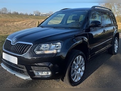 Skoda Yeti - 1.4 TSI Ambition 2015 AUTOMAAT CLIMA NAVI CRUISE DEALER ONDERHOUDEN