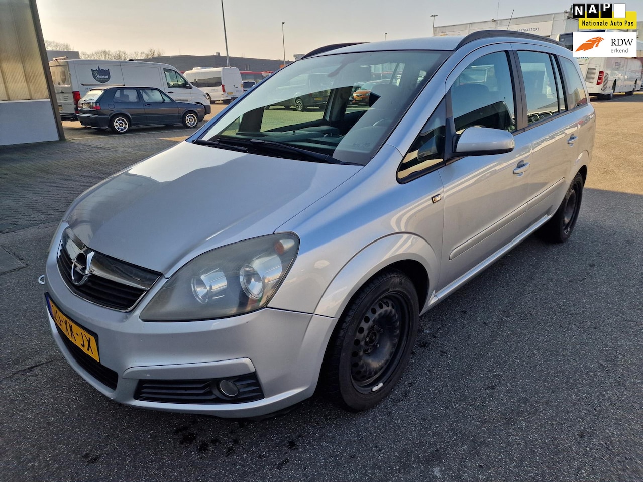 Opel Zafira - 2.2 Enjoy 2.2 Enjoy, Apk, Nap, AUTOMAAT DEFECT, Inruil mogelijk. - AutoWereld.nl