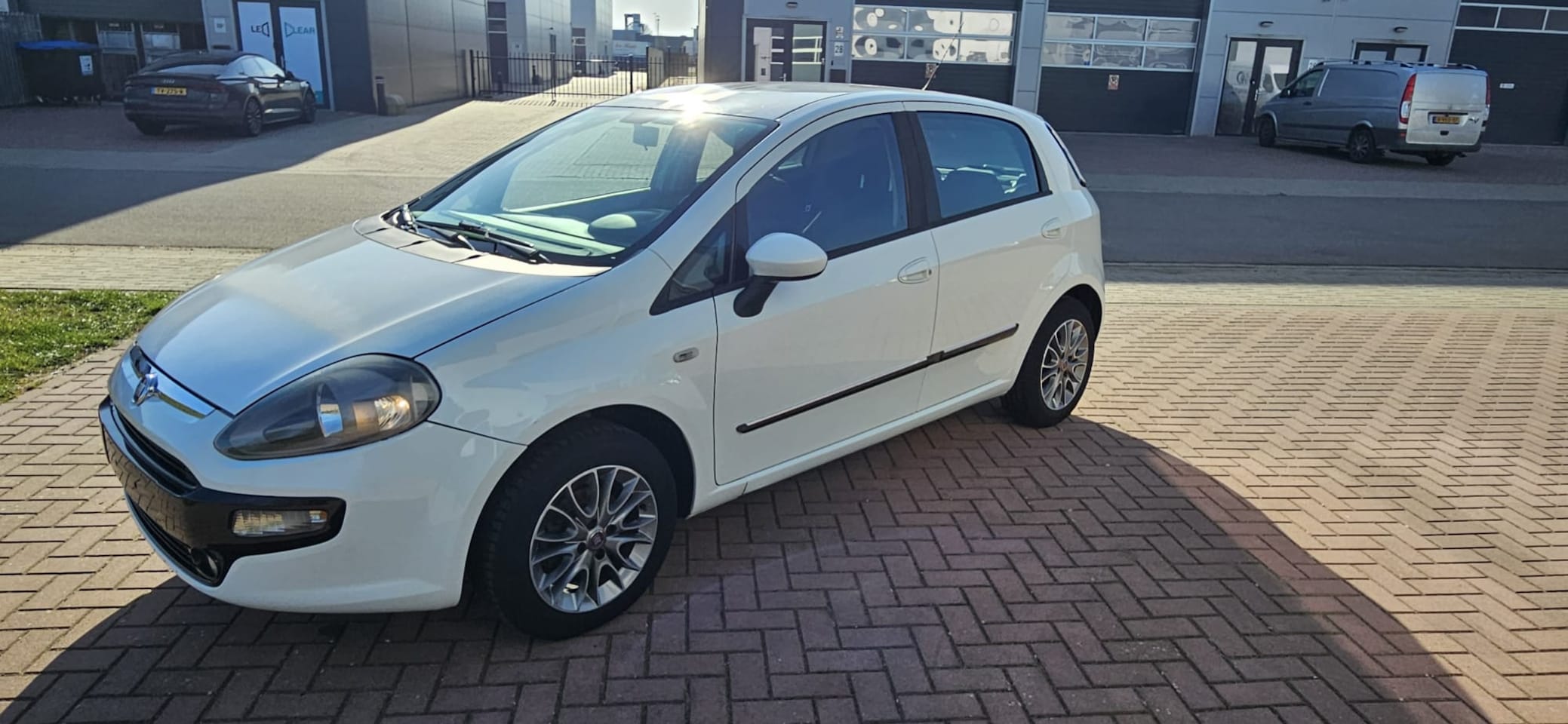 Fiat Punto Evo - 1.2 Active Airco - AutoWereld.nl