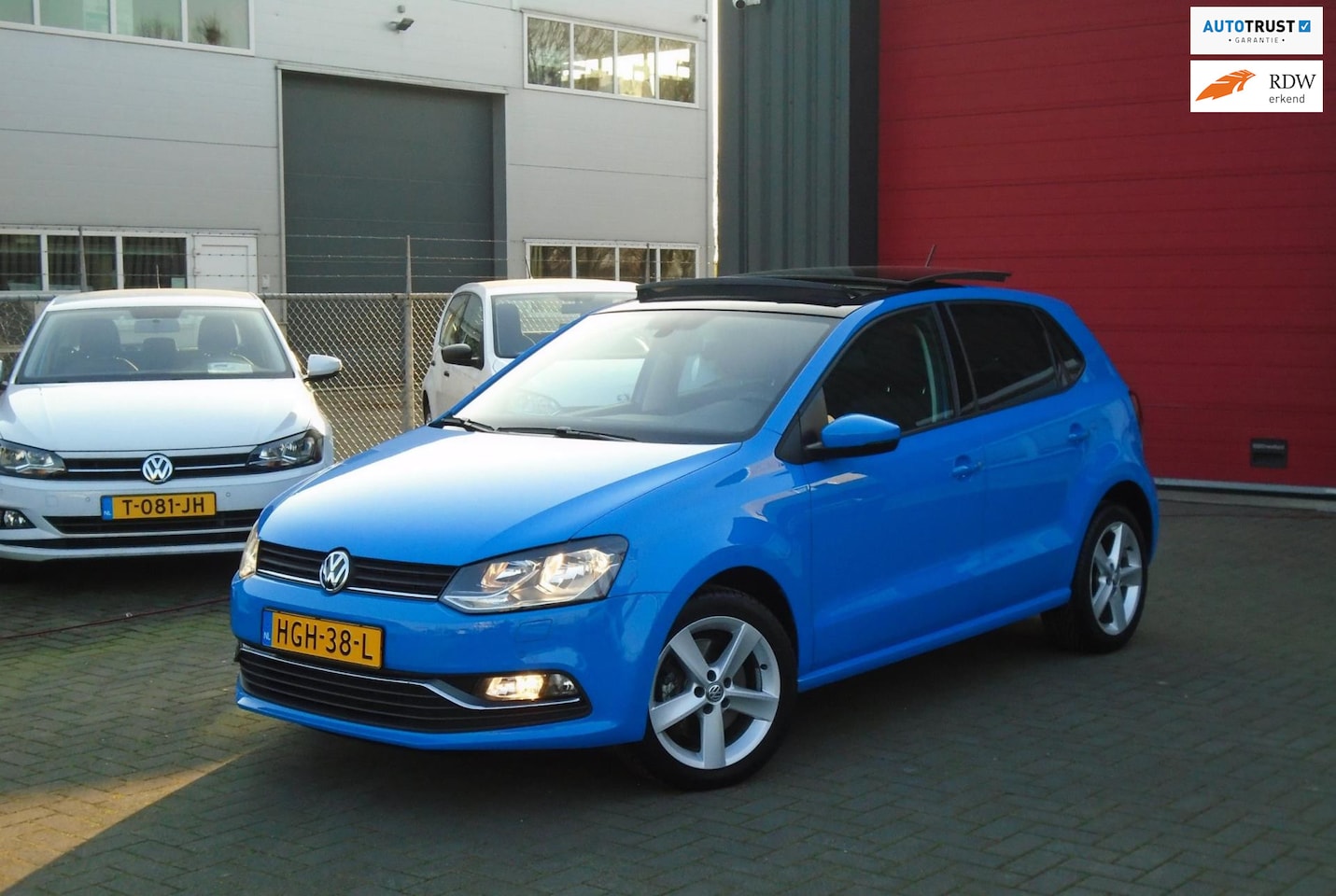 Volkswagen Polo - 1.2 TSI Highline 1.2 TSI Highline,Automaat,Pano,Navi - AutoWereld.nl