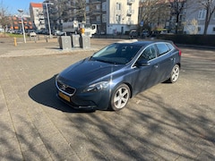 Volvo V40 - 1.6 T4 Summum Automaat Leder Cruise Panorama