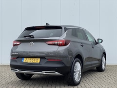 Opel Grandland X - 1.2 Turbo 130pk Automaat Business Executive | Navigatie | Parkeersensoren | Open Dak | Lux