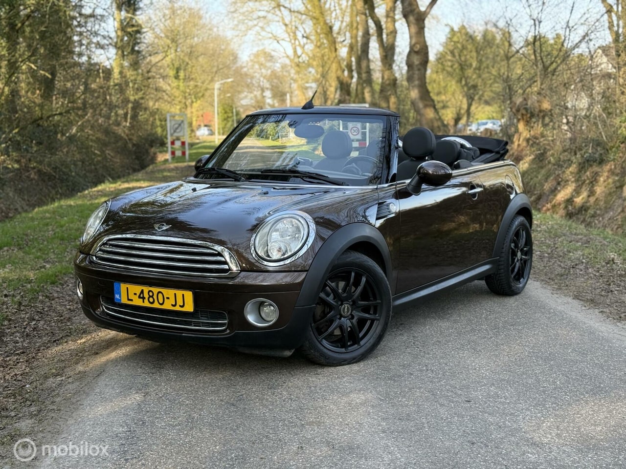 MINI Cabrio - 1.6 Cooper Chili | Hot Chocolate | Veel opties! | Nieuwe APK - AutoWereld.nl