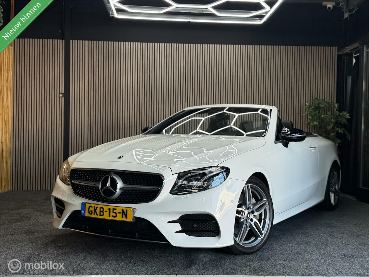 Mercedes-Benz E-klasse Cabrio - 200 Premium Plus AMG - AutoWereld.nl