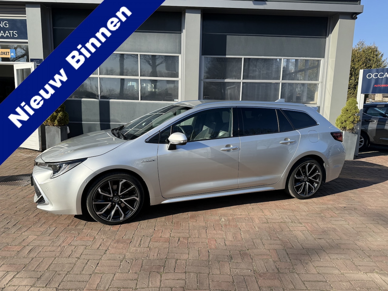 Toyota Corolla Touring Sports - 2.0 Hybrid Executive Bj 2019 Km 70.147 153pk Dealer onderhouden - AutoWereld.nl