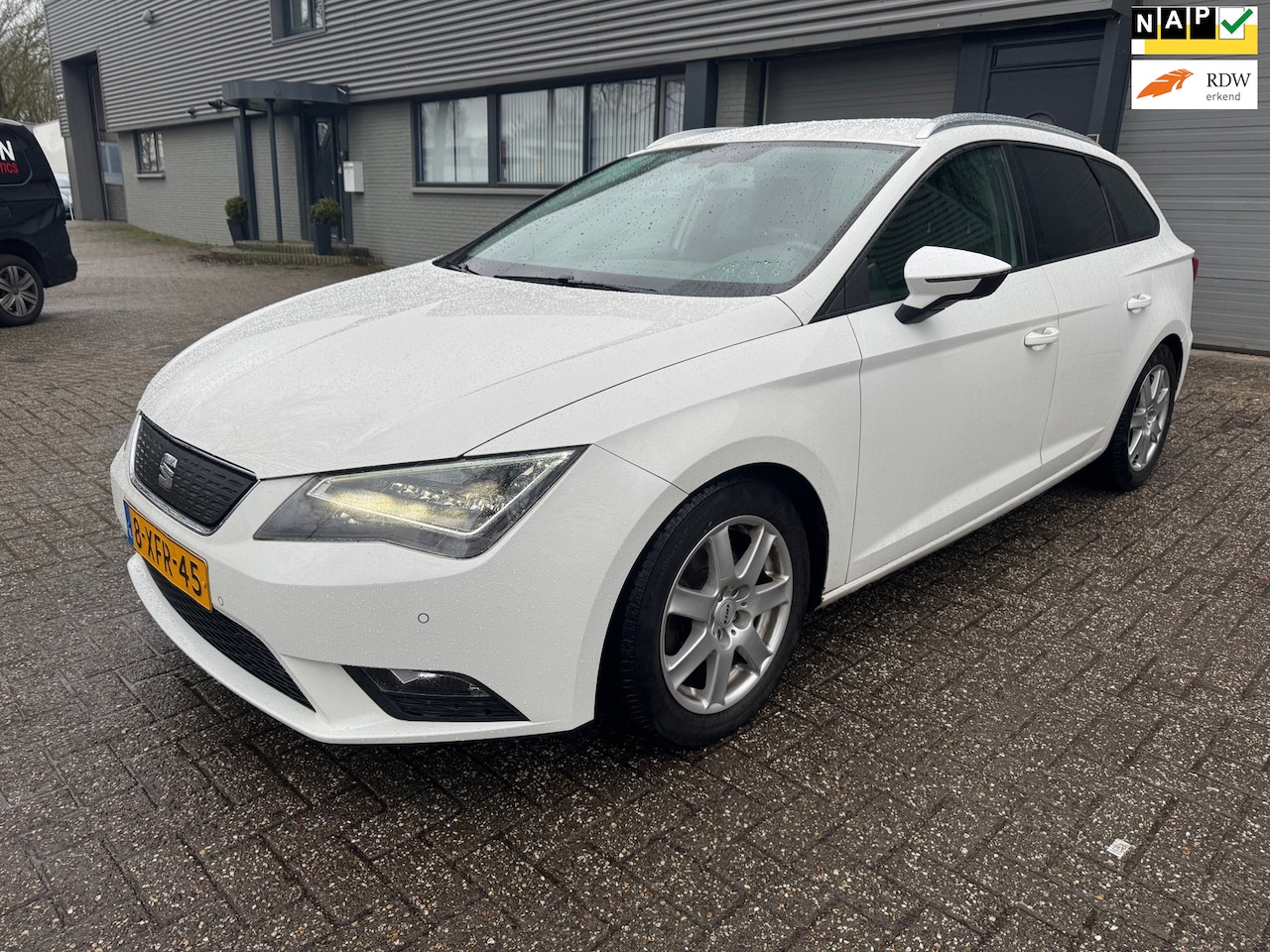 Seat Leon ST - 1.6 TDI Style Business Ecomotive 1.6 TDI Style Business Ecomotive - AutoWereld.nl