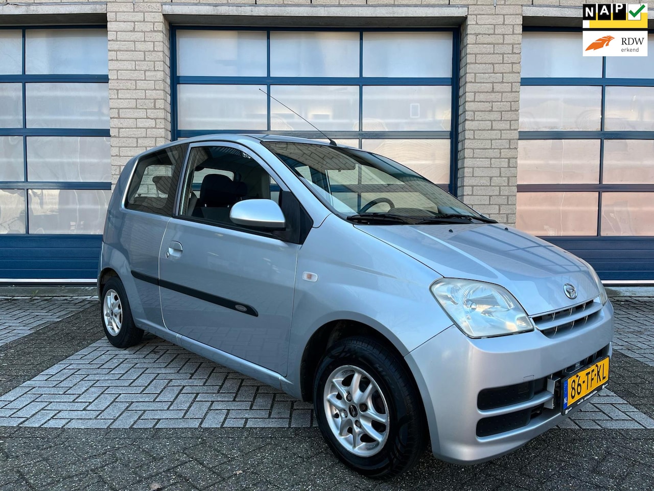 Daihatsu Cuore - 1.0 12V Nagano Lm velgen - Elektrische pakket - isofix - NAP - AutoWereld.nl