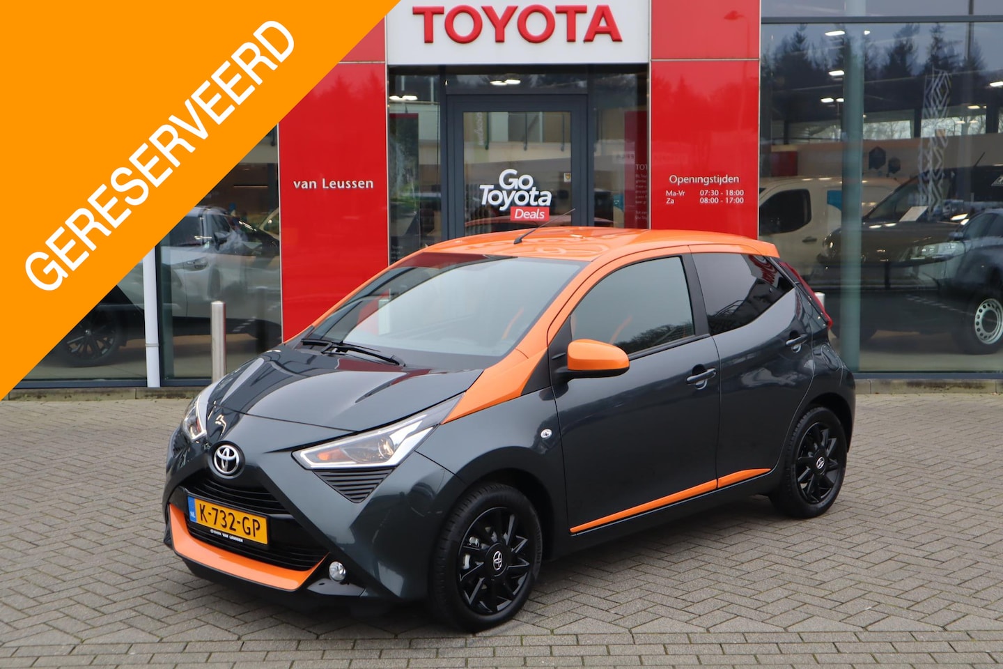 Toyota Aygo X - X-JBL AUTOMAAT 5-DEURS CLIMA JBL-AUDIO 15"LMV-ZWART CAMERA PRIVACY-GLASS LED NL-AUTO - AutoWereld.nl