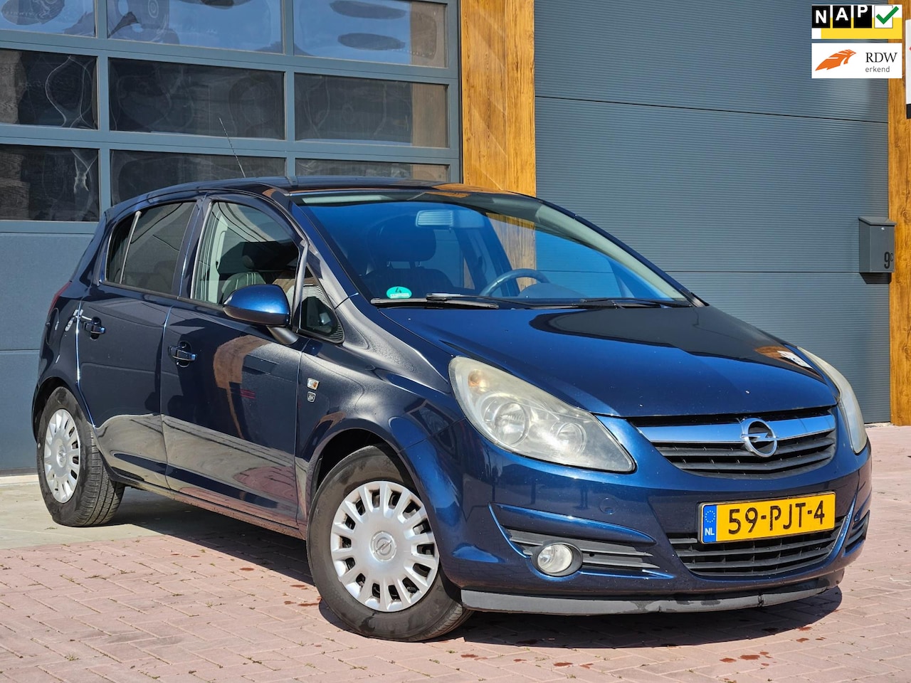 Opel Corsa - 1.3 CDTi EcoFlex S/S '111' Edition Airco |Cruise |Stuurbed |Electr Ramen |Nap |Boekjes - AutoWereld.nl