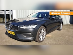 Volvo V60 - 2.0 T5 MOMENTUM